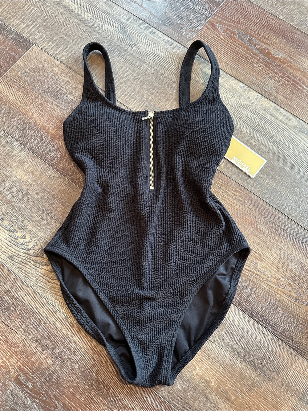 NWT Michael Kors size 6